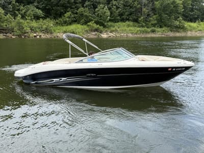 BOATZON | Sea Ray 220 Select 2004