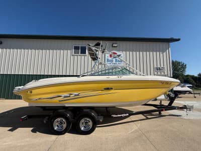 BOATZON | Sea Ray 220 Select 2004