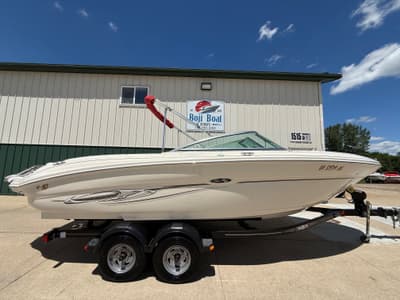 BOATZON | Sea Ray 220 Select 2007 BOATZON | Sea Ray 220 Select 2007