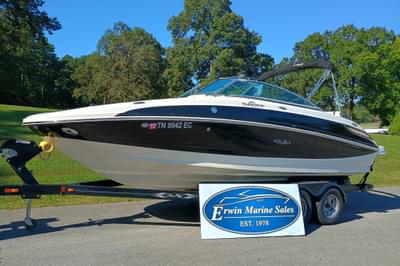 BOATZON | Sea Ray 220 Sundeck 2012