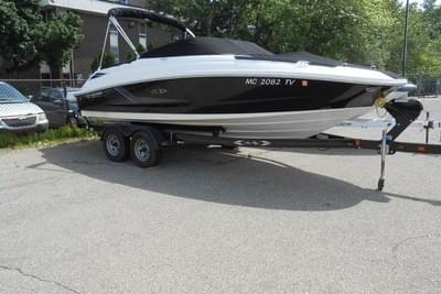 BOATZON | Sea Ray 220 Sundeck 2013 BOATZON | Sea Ray 220 Sundeck 2013