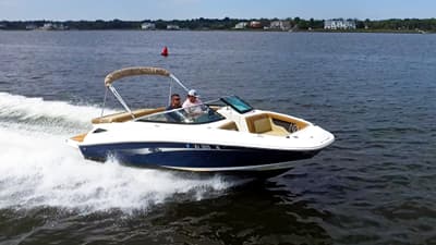 BOATZON | Sea Ray 220 Sundeck 2015