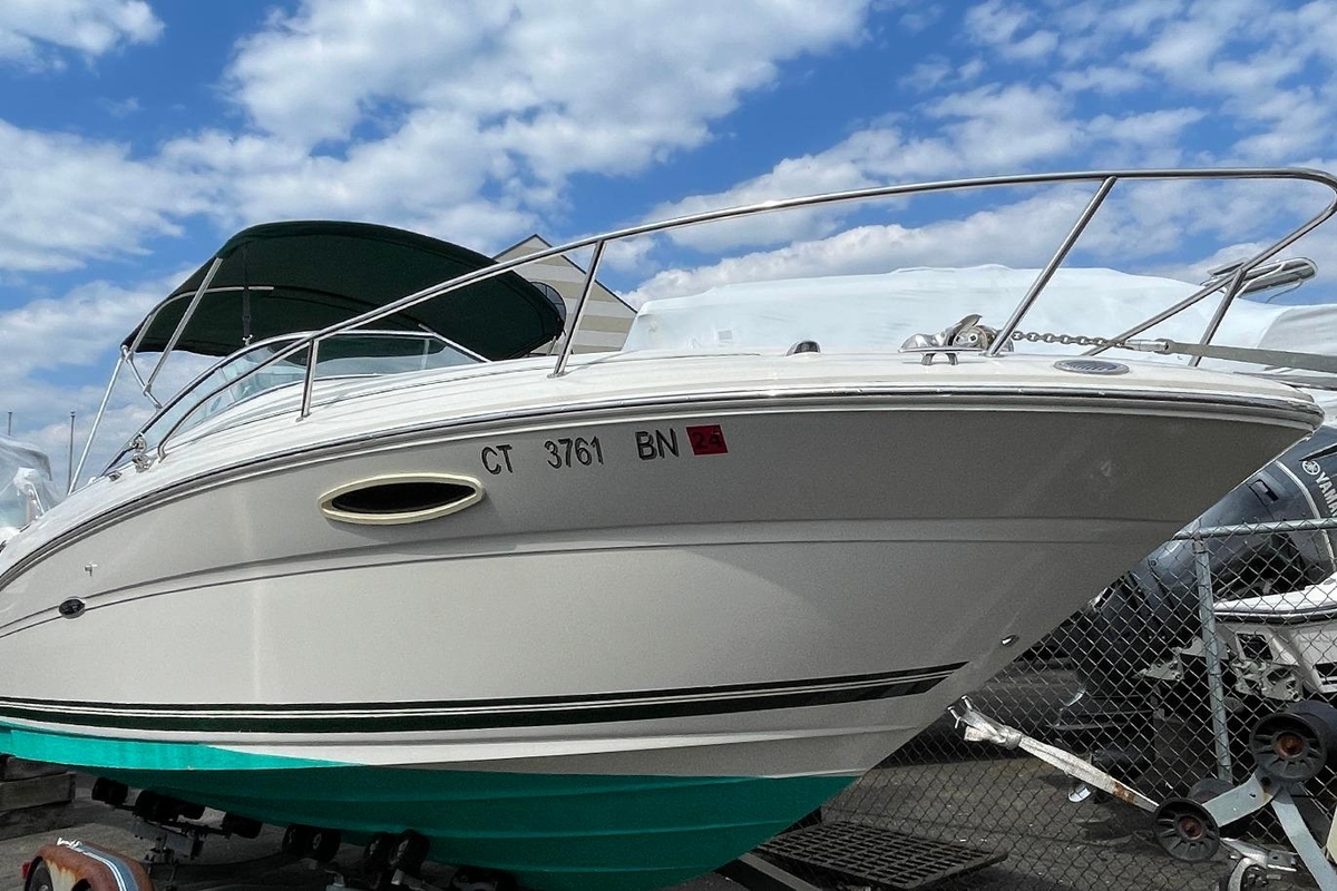2002 Sea Ray 225 Weekender - Sold Boat
