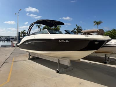 BOATZON | Sea Ray 23 SPXOB 2022