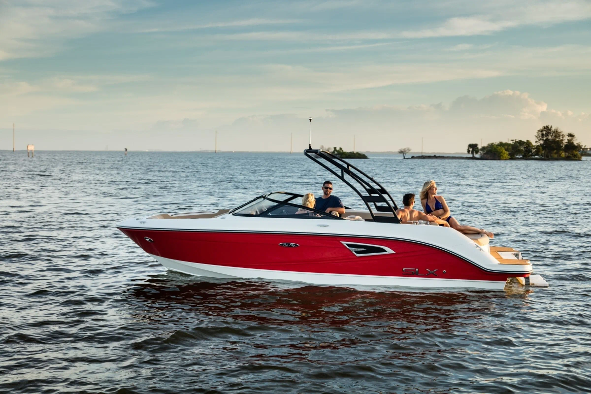 Sea Ray 230 SLX 2018