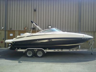 BOATZON | Sea Ray 230 Sundeck 2009