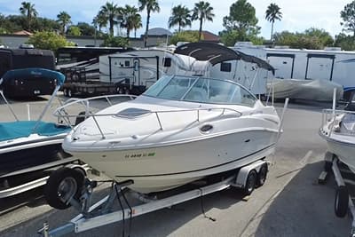 BOATZON | Sea Ray 240 Sundancer 2010