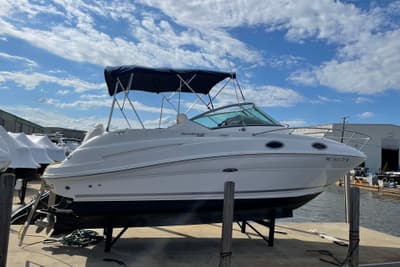 BOATZON | Sea Ray 240 Sundancer 2011