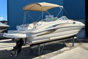 BOATZON | Sea Ray 240 Sundeck 2001 BOATZON | Sea Ray 240 Sundeck 2001