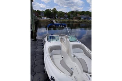BOATZON | Sea Ray 240 Sundeck 2002