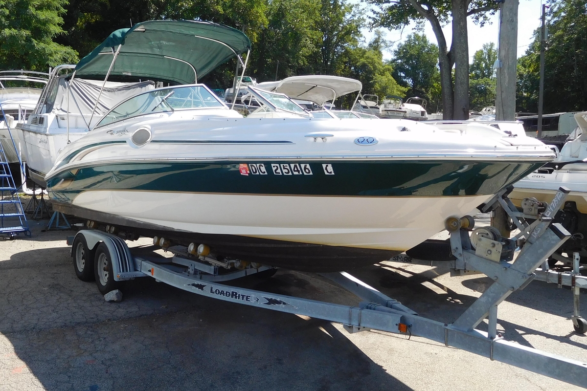 2002 Sea Ray 240 Sundeck - Sold Boat