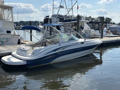 BOATZON | Sea Ray 240 Sundeck 2004