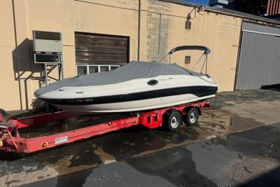 BOATZON | Sea Ray 240 Sundeck 2004