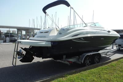 BOATZON | Sea Ray 240 Sundeck 2005