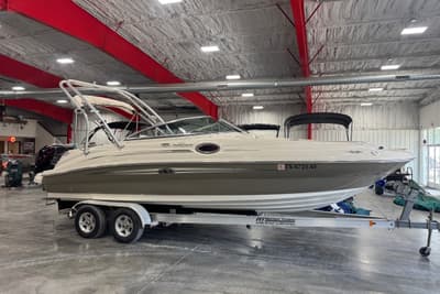 BOATZON | Sea Ray 240 Sundeck 2008
