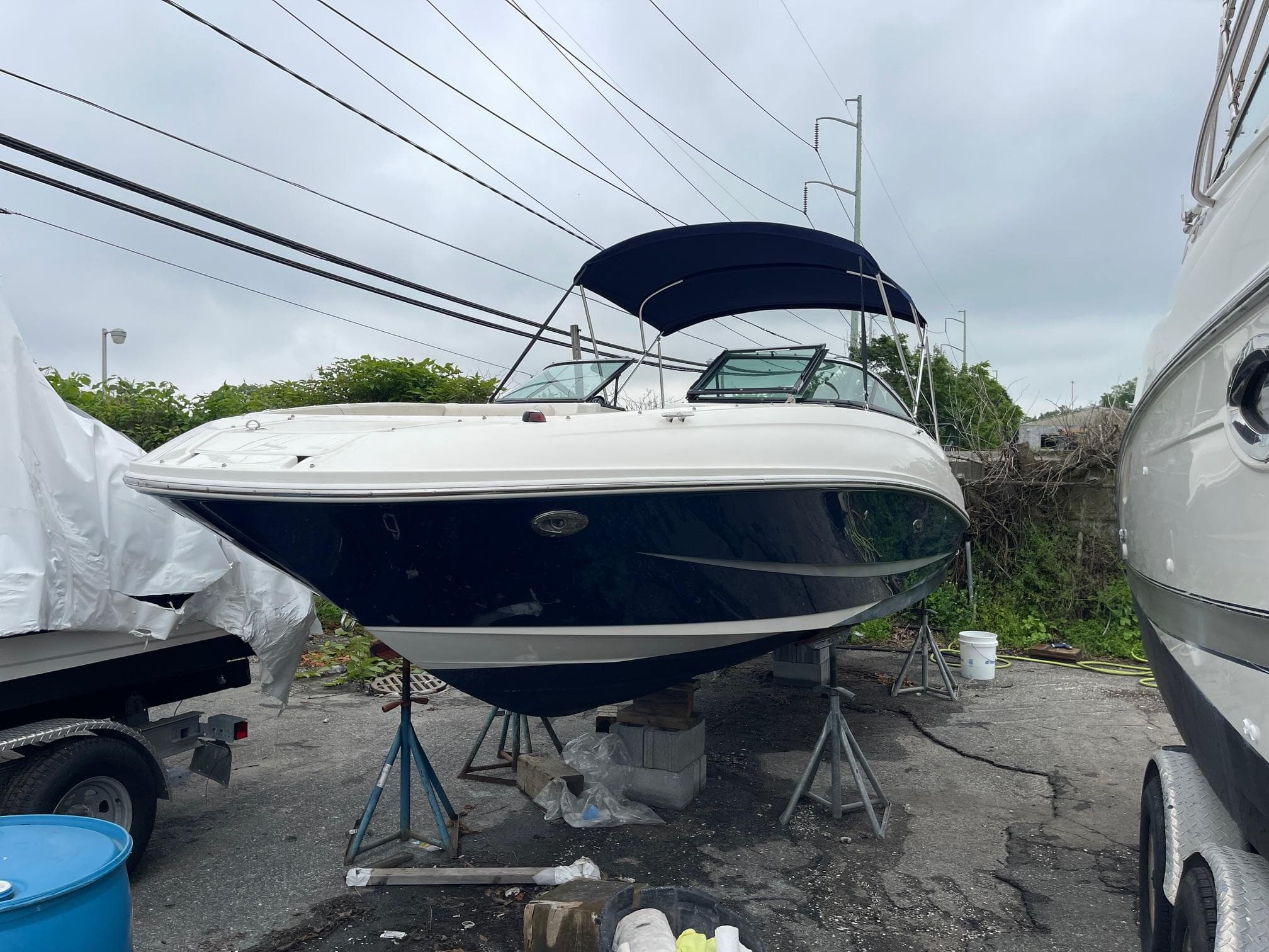 Sea Ray 240 Sundeck 2013