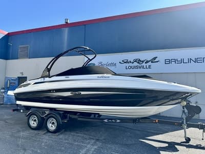 BOATZON | Sea Ray 240 Sundeck 2013