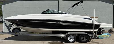 BOATZON | Sea Ray 240 Sundeck 2015 BOATZON | Sea Ray 240 Sundeck 2015