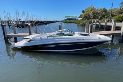 BOATZON | Sea Ray 240 Sundeck 2015 BOATZON | Sea Ray 240 Sundeck 2015