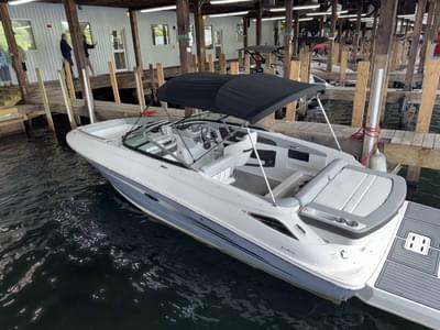 BOATZON | Sea Ray 240 Sundeck 2016 BOATZON | Sea Ray 240 Sundeck 2016
