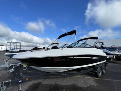 BOATZON | Sea Ray 240 SUNDECK 2017