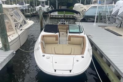 BOATZON | Sea Ray 240 Sundeck Outboard 2014 BOATZON | Sea Ray 240 Sundeck Outboard 2014
