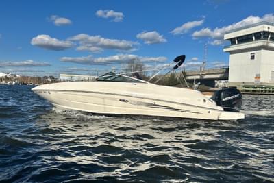 BOATZON | Sea Ray 240 Sundeck Outboard 2014