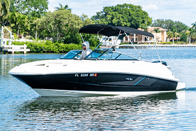 BOATZON | Sea Ray 240 SUNDECK OUTBOARD 2014