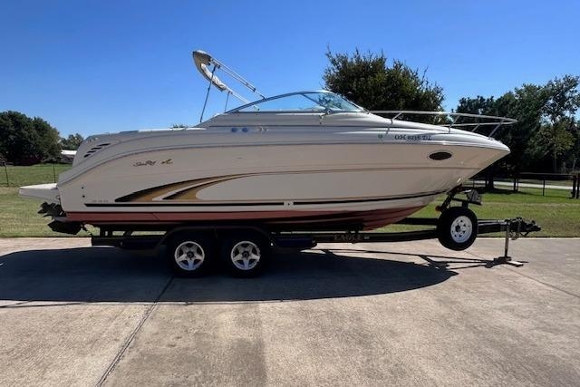 2001 Sea Ray 245 Weekender - Sold Boat