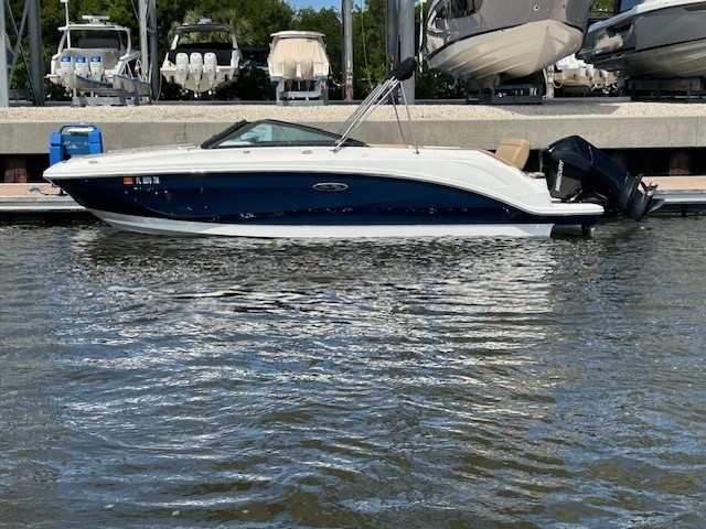 2021 Sea Ray 250 SDX OB - Sold Boat
