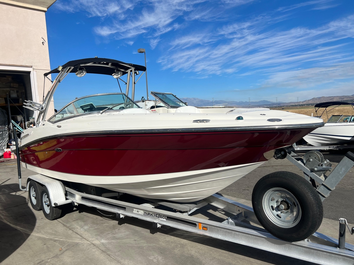 2007 Sea Ray 250 SLX - Sold Boat