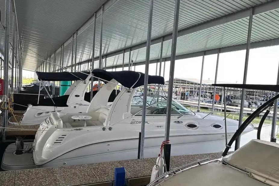 2004 Sea Ray 260 Sundancer - Sold Boat