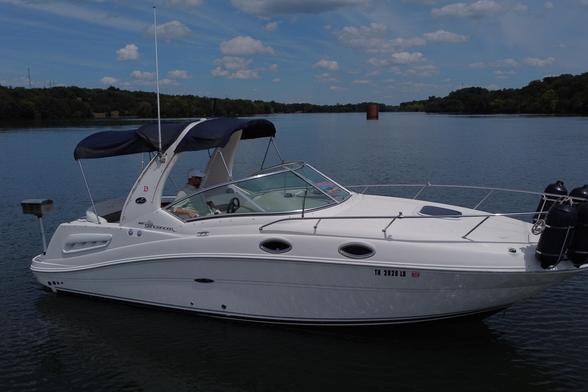 2006 Sea Ray 260 Sundancer - Sold Boat