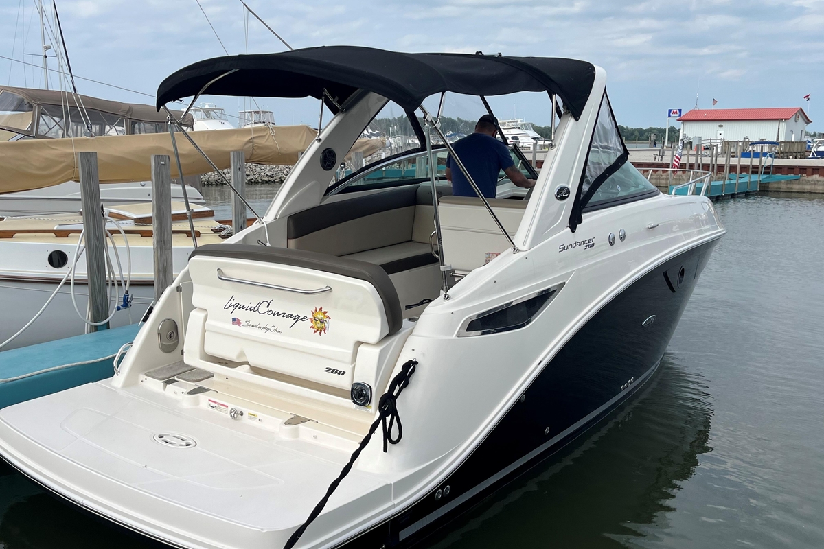 2014 Sea Ray 260 Sundancer - Sold Boat