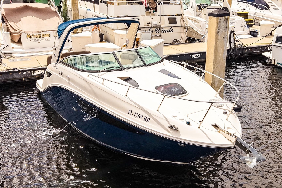 2015 Sea Ray 260 Sundancer - Sold Boat