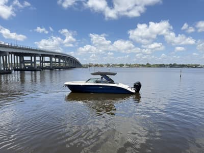 BOATZON | Sea Ray 270 SDX OB 2025