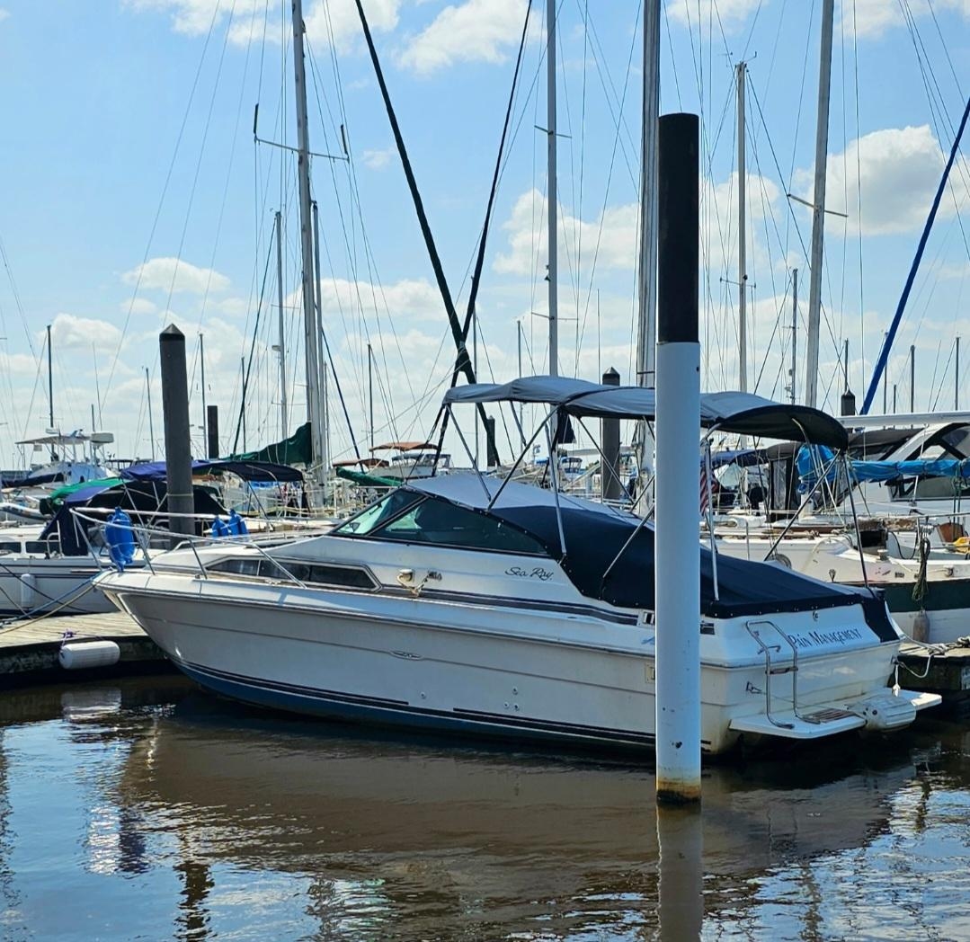 1998 Sea Ray 270 Sundancer - Sold Boat