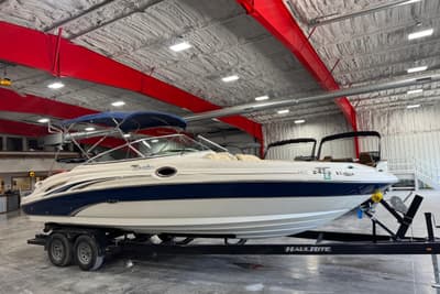 BOATZON | Sea Ray 270 Sundeck 2002