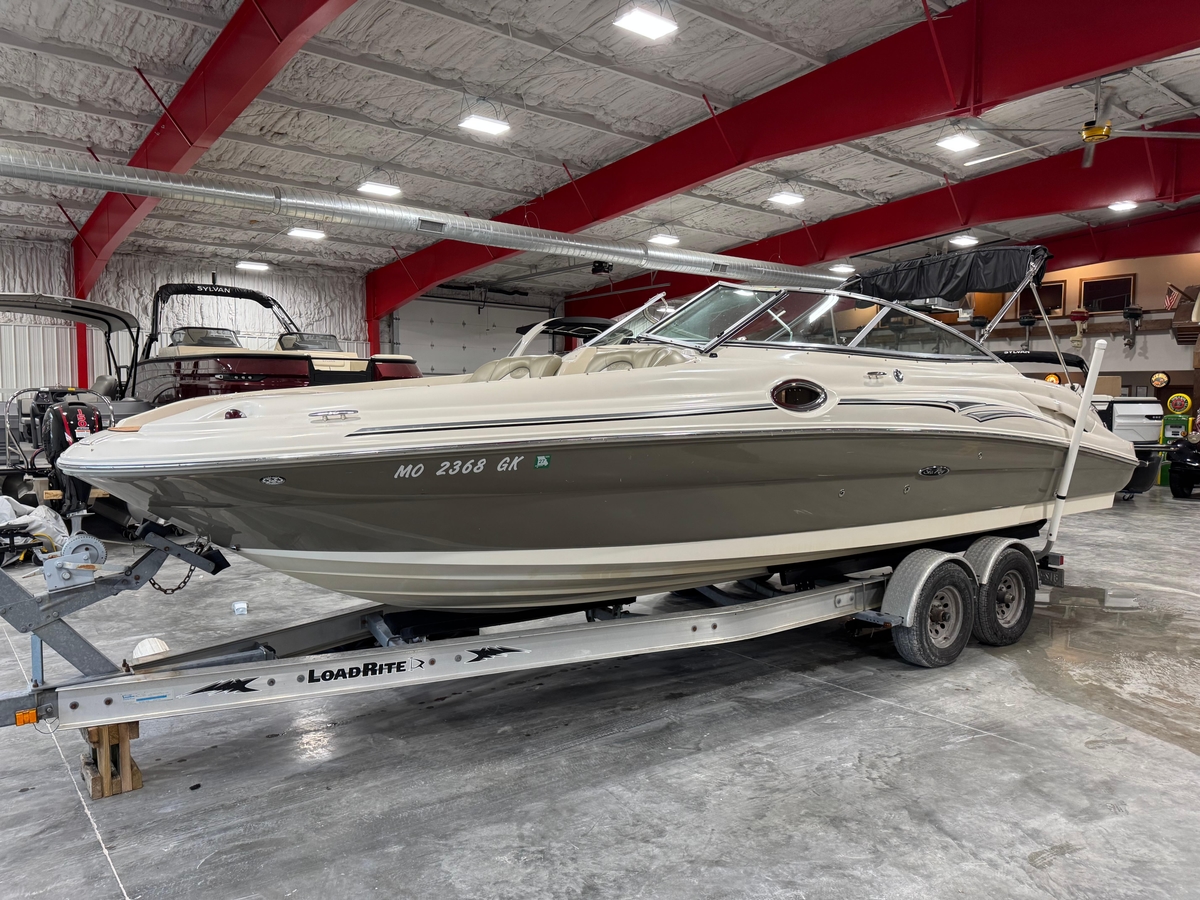 2006 Sea Ray 270 Sundeck - Sold Boat