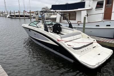 BOATZON | Sea Ray 270 Sundeck 2016