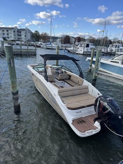 BOATZON | Sea Ray 270 Sundeck OB 2016 BOATZON | Sea Ray 270 Sundeck OB 2016