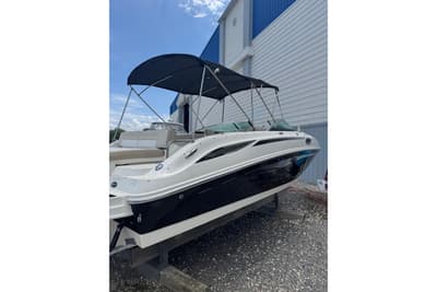 BOATZON | Sea Ray 280 Sundeck 2013