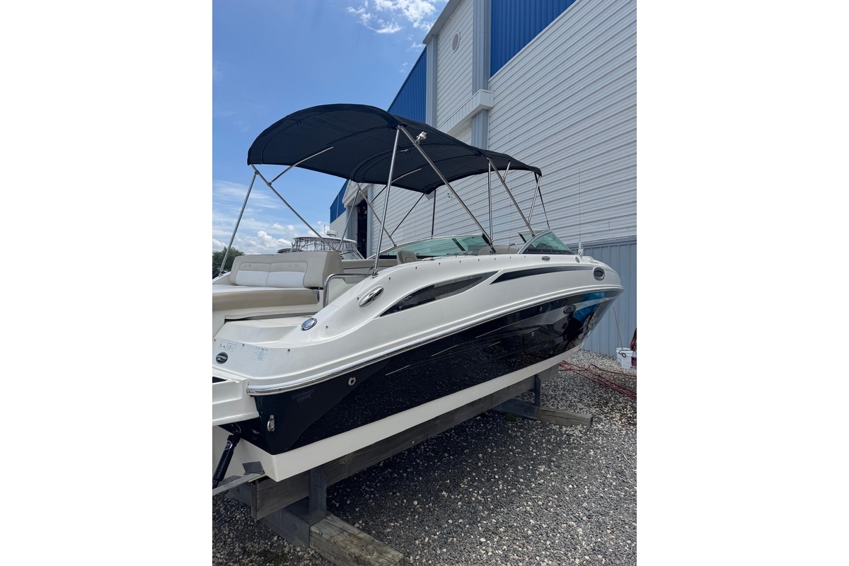 2013 Sea Ray 280 Sundeck - Sold Boat