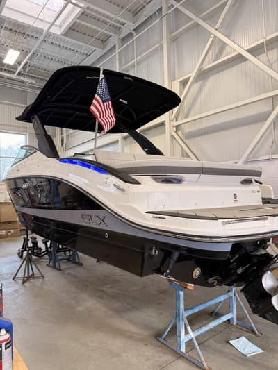 BOATZON | Sea Ray 280SLX 2026