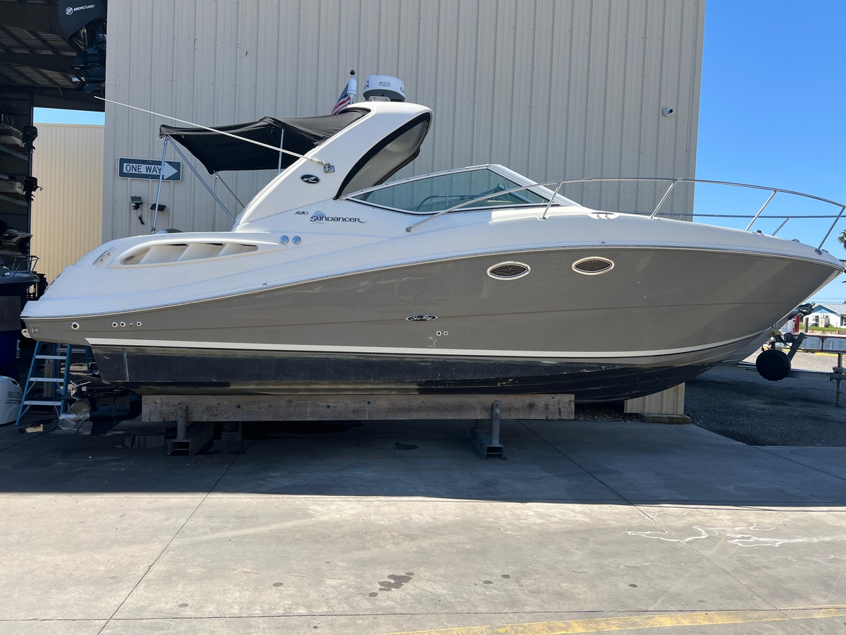2006 Sea Ray 290 Sundancer - Sold Boat