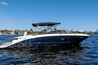 BOATZON | Sea Ray 290 Sundeck 2015 BOATZON | Sea Ray 290 Sundeck 2015