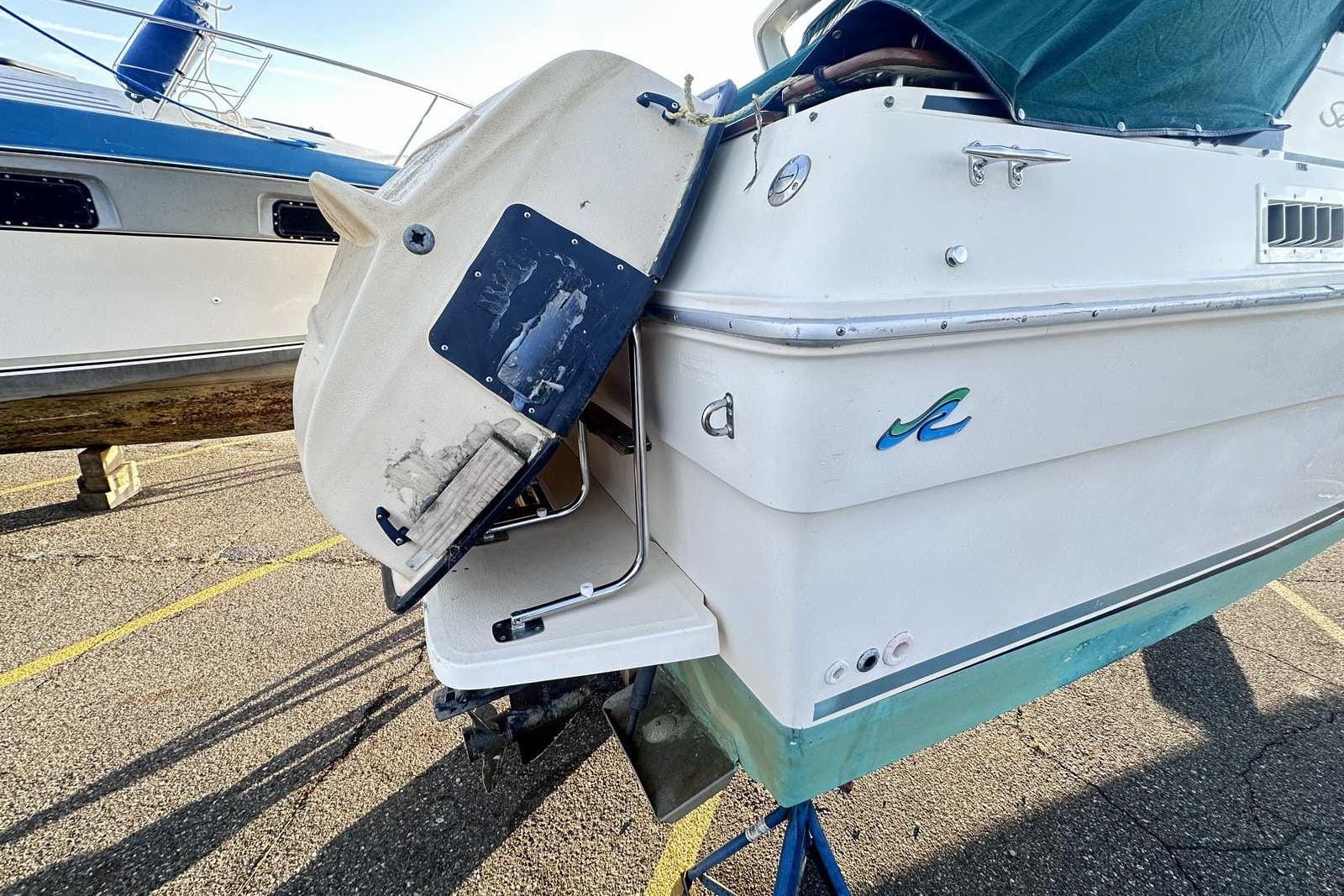 Used Sea Ray 300 Sundancer 1987 for sale in St Clair Shores