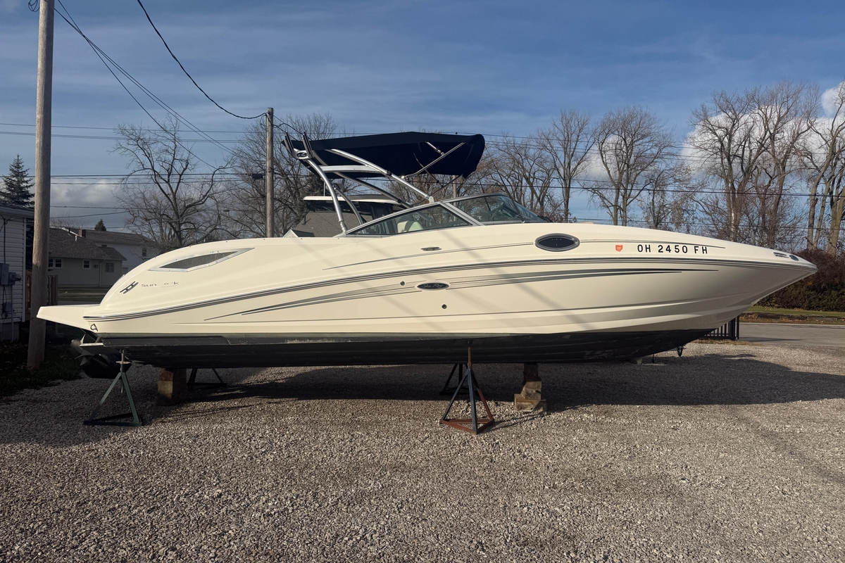 2013 Sea Ray 300 Sundeck - Sold Boat