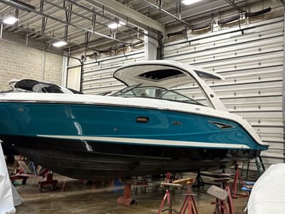 BOATZON | Sea Ray 310 SLX 2025