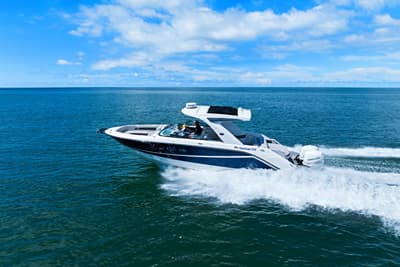 BOATZON | Sea Ray 310 SLX OB 2023